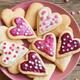 Illustration for article titled “Build The Wall” Valentine’s Day cookie baker un-apologizes, says people should “lighten up”em/em
